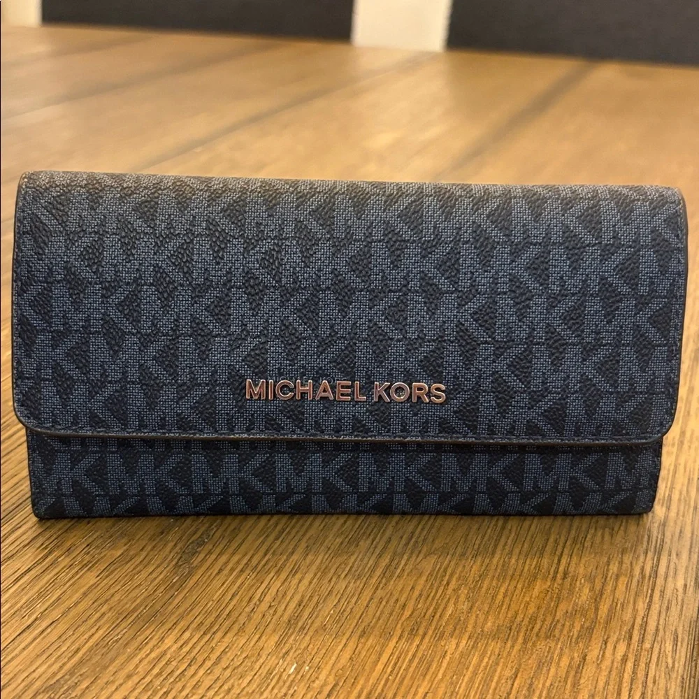 Michael Kors Navy Monogram Wallet - Picture 1 of 5